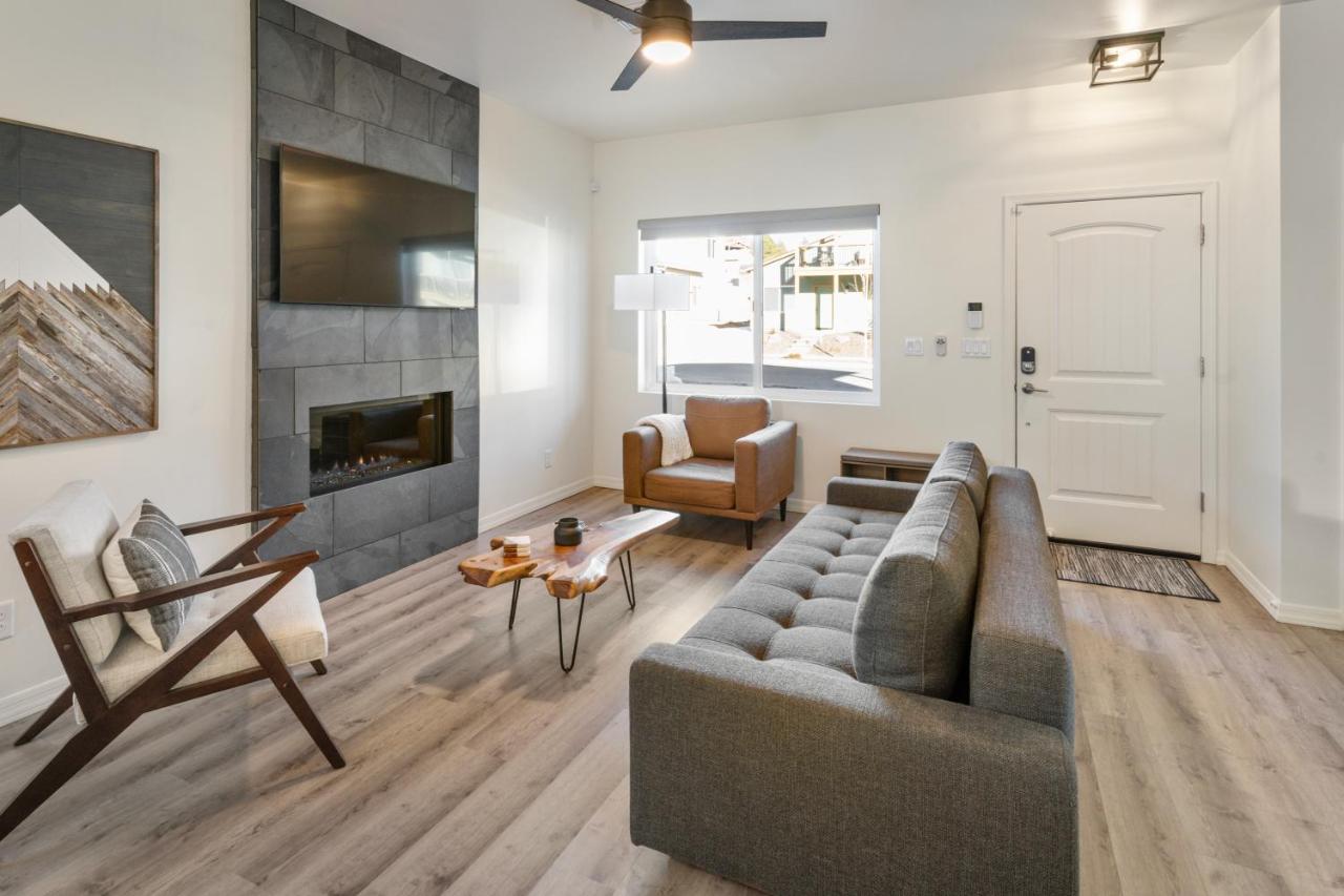Flg Retreat - Modern Home With Mountain Views Flagstaff Bagian luar foto